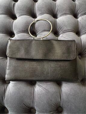 Black Textured Leather Bracelet-Handle Clutch